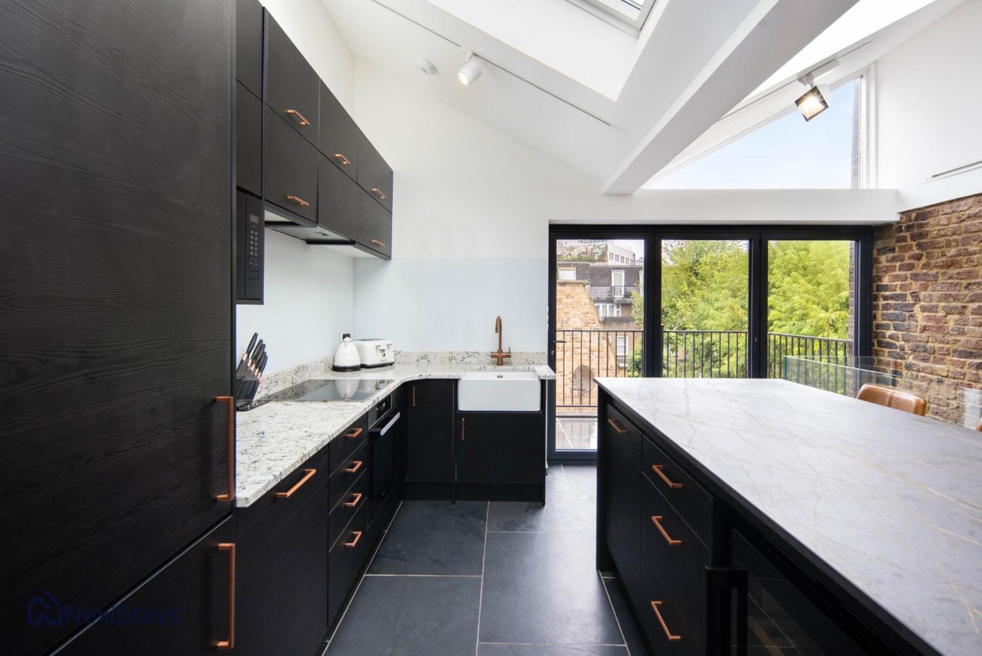 Апартаменты 1 Min Walk To Euston Station, Modern Townhouse Лондон Экстерьер фото